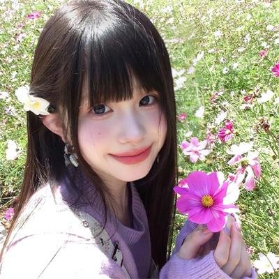 想踢沉迷男的女人